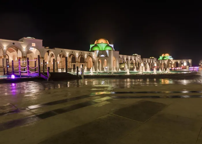 Курортный комплекс Old Palace Sahl Hasheesh 5*