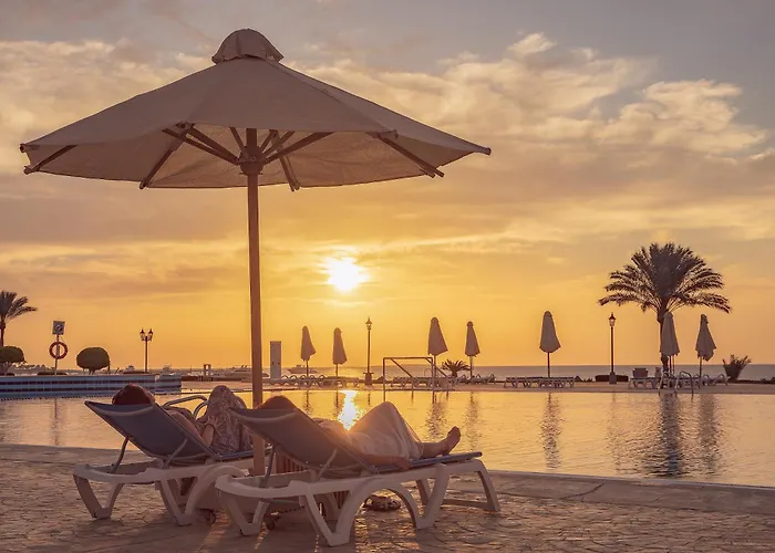 Курортный комплекс Old Palace Sahl Hasheesh 5*