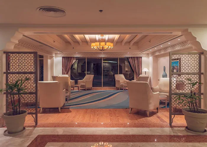 Курортный комплекс Old Palace Sahl Hasheesh 5*