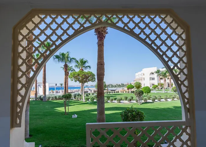 Курортный комплекс Old Palace Sahl Hasheesh