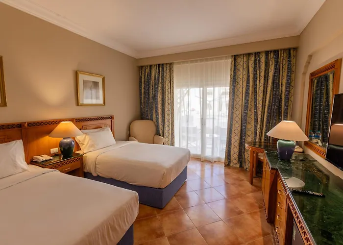 Old Palace Sahl Hasheesh 5*