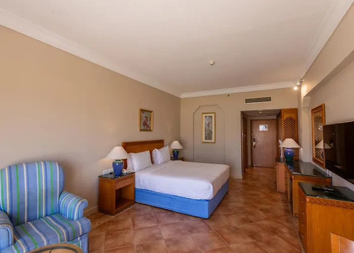 Курортный комплекс Old Palace Sahl Hasheesh Хургада