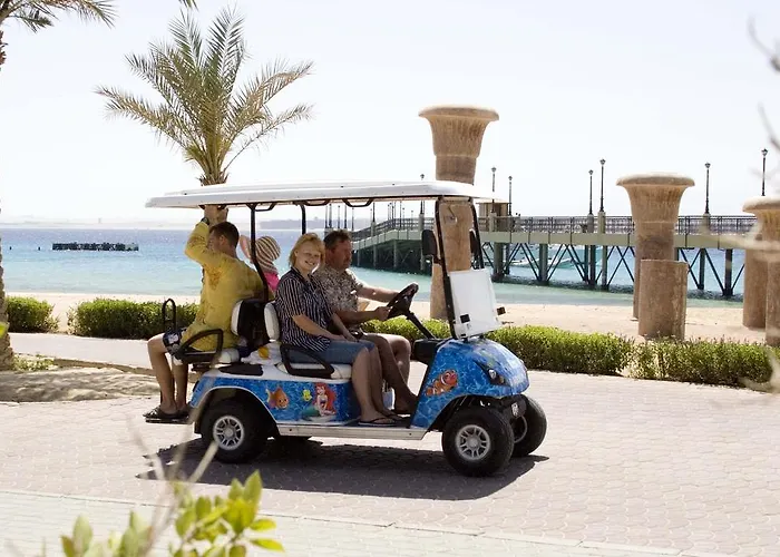 Курортный комплекс Old Palace Sahl Hasheesh